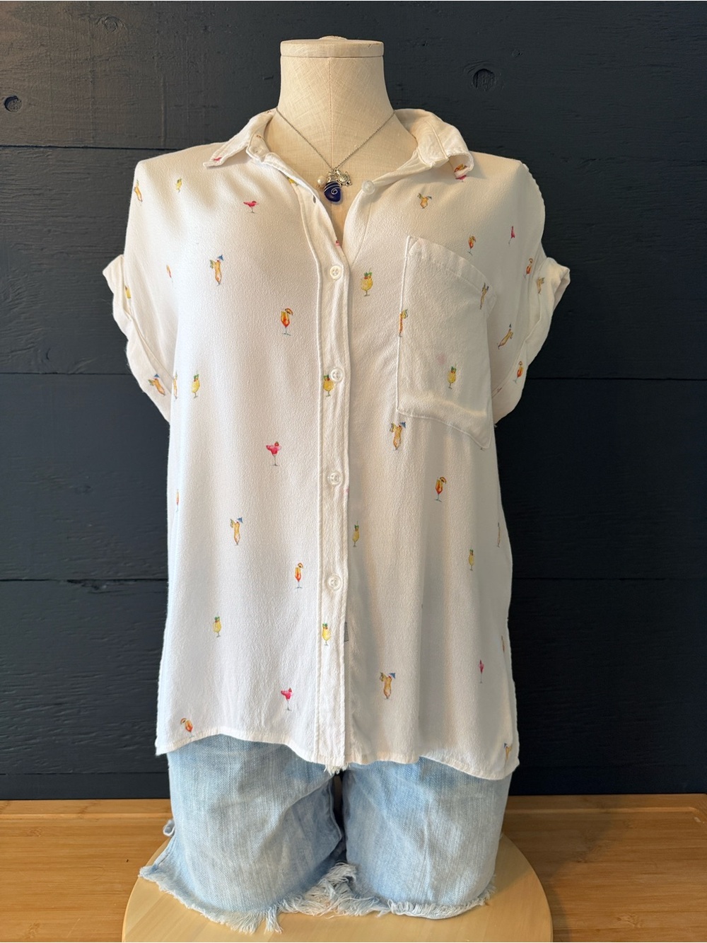 🍹Rails Whitney lvory Cocktail Drink Hour Print Button Up Shirt Small euc🍹
